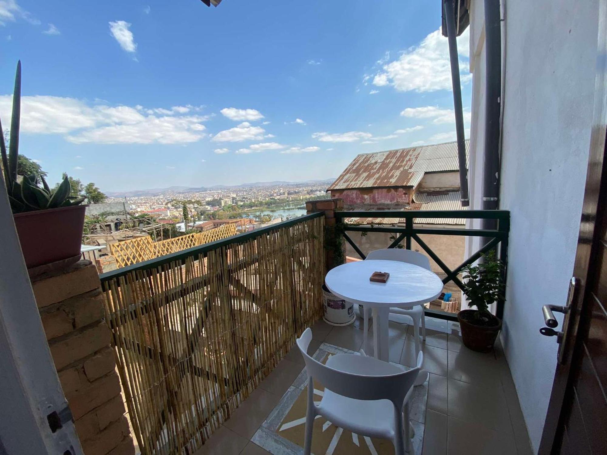 M'Serenity Guest House Antananarivo Exterior foto